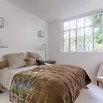 Sublime Apartment 6P In The Heart Of Paris